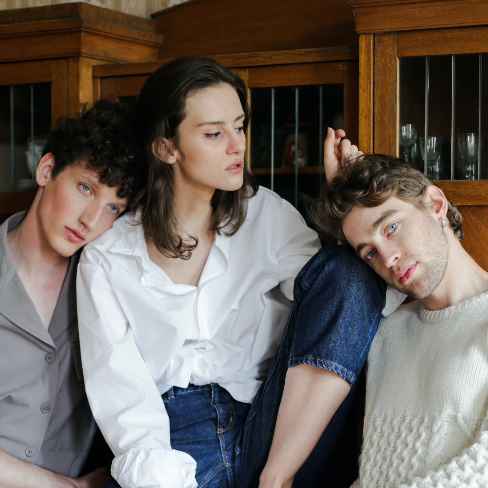 The guide to a safe polyamorous dating life: best apps for polyamory